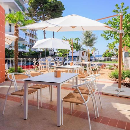 Terra Aurea Aparthotel Salou Bagian luar foto