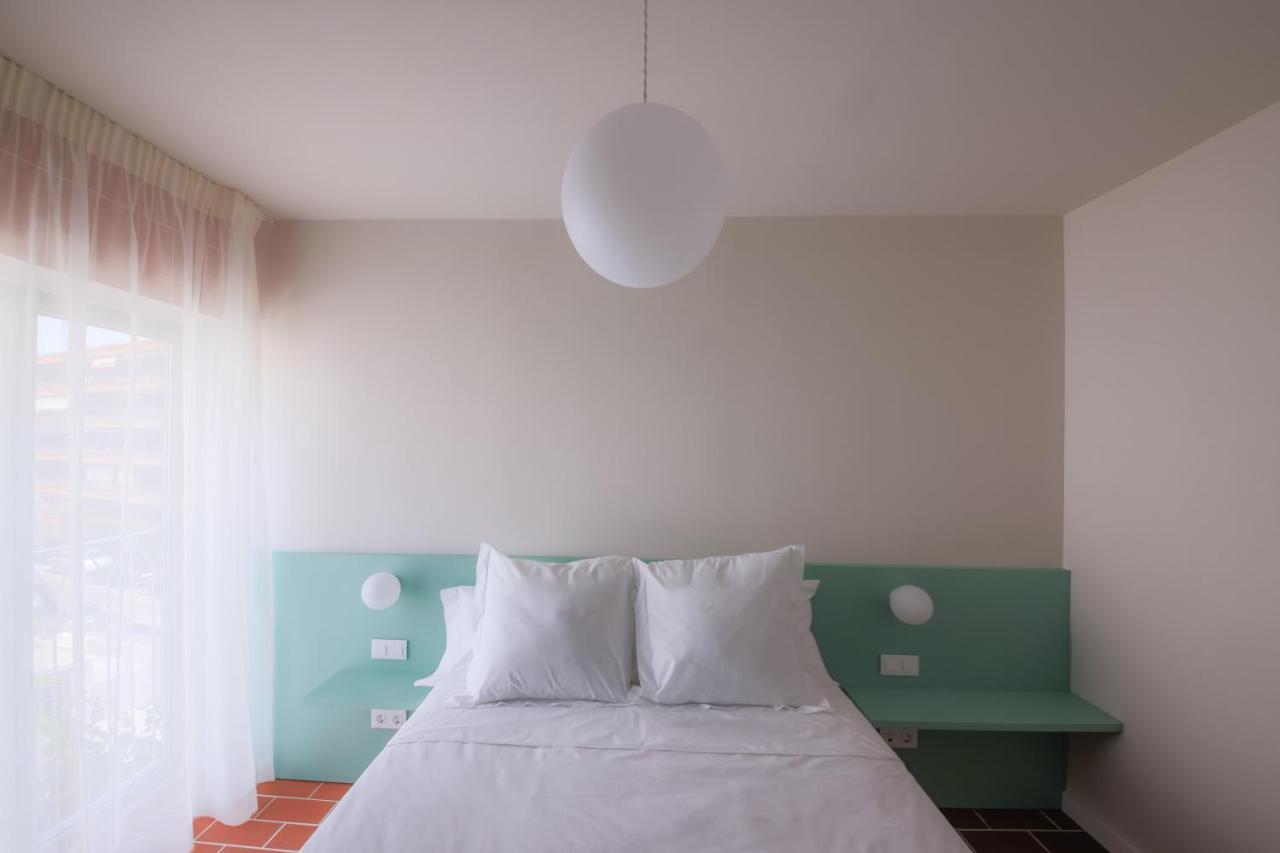 Terra Aurea Aparthotel Salou Bagian luar foto