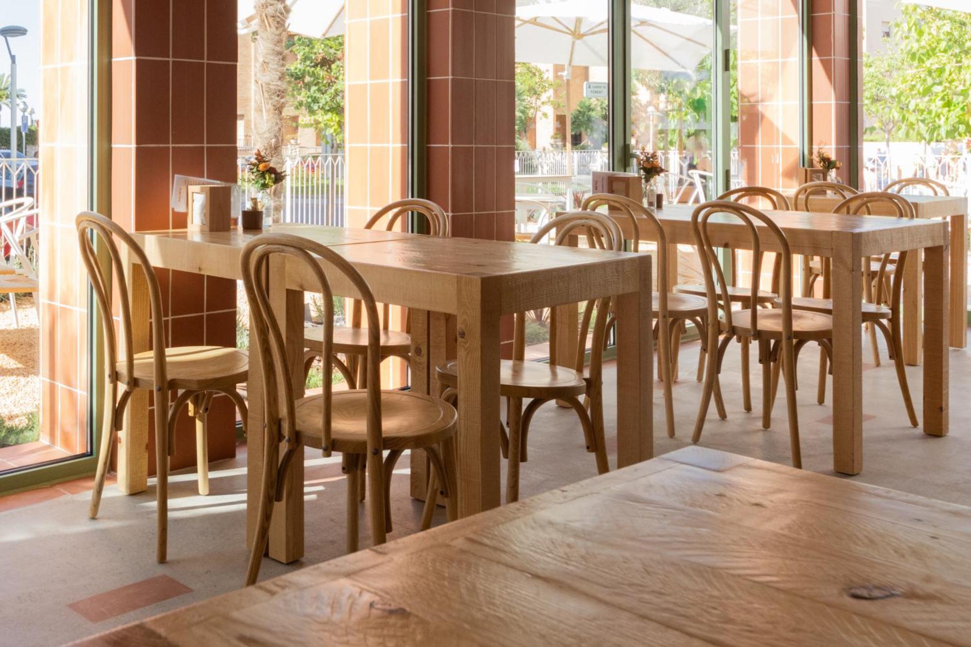 Terra Aurea Aparthotel Salou Bagian luar foto