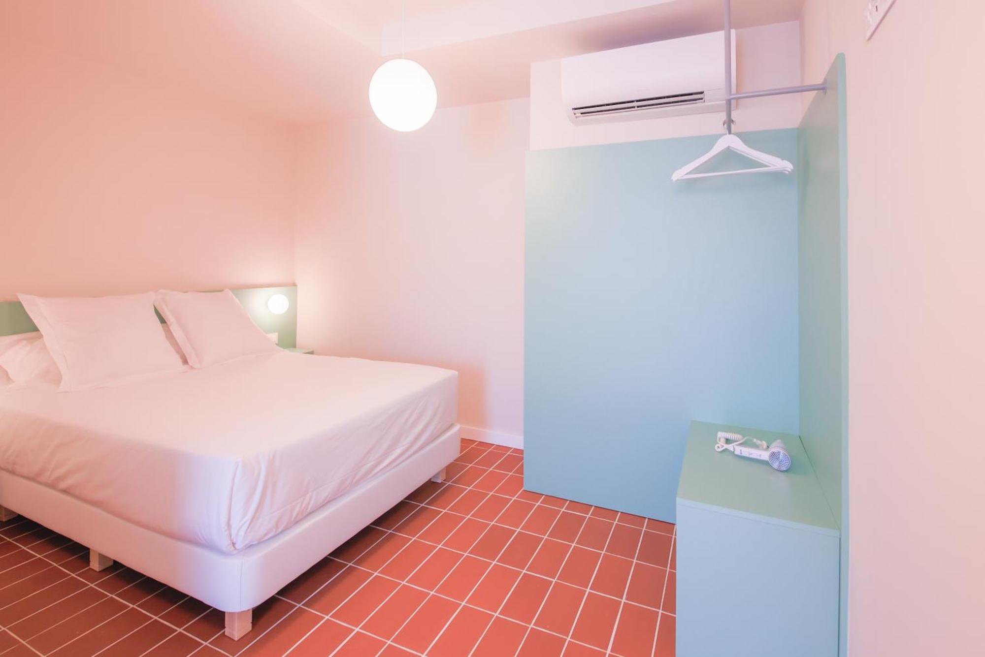 Terra Aurea Aparthotel Salou Bagian luar foto