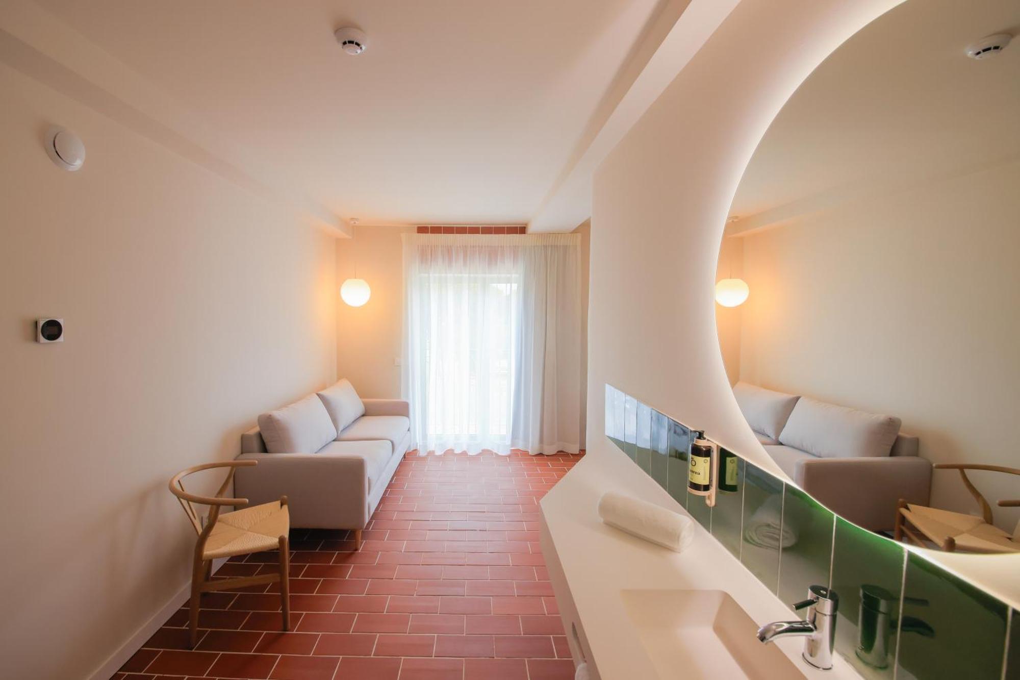 Terra Aurea Aparthotel Salou Bagian luar foto